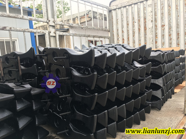 <i style='color:red'>煤溜子刮板</i>機配件廠家，綜采煤溜子配件發(fā)貨